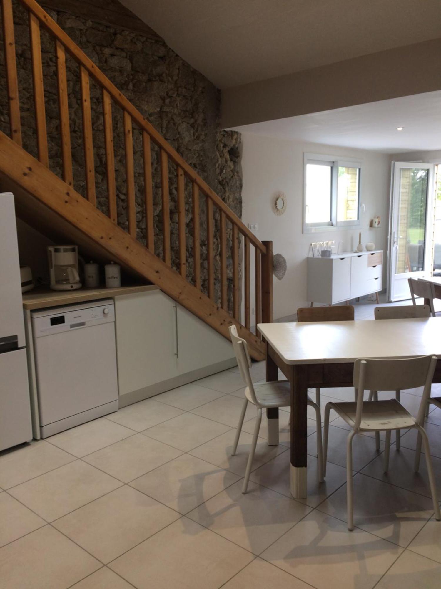 LE PETIT MONTY Gite Côté Jardin Saint-Malo-du-Bois Extérieur photo